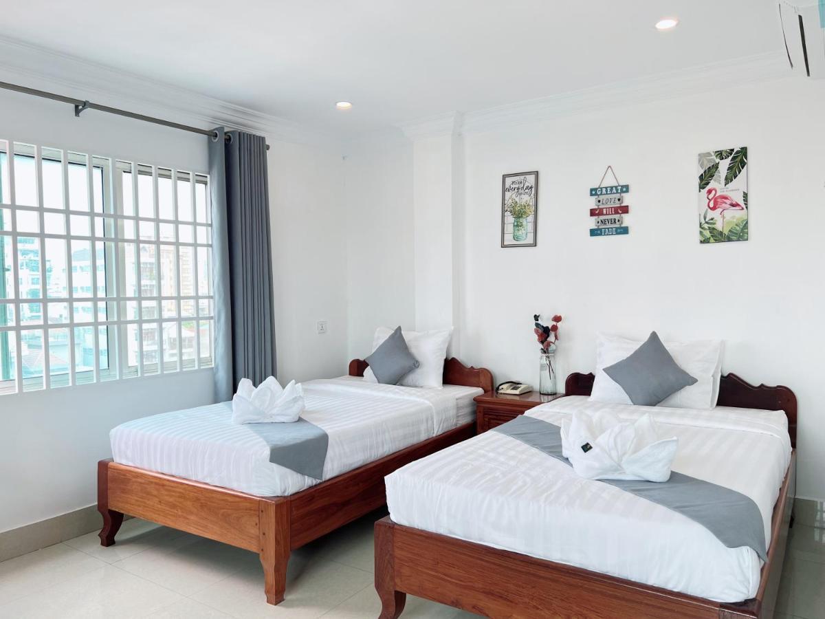 White Corner Hotel Phnom Penh Esterno foto