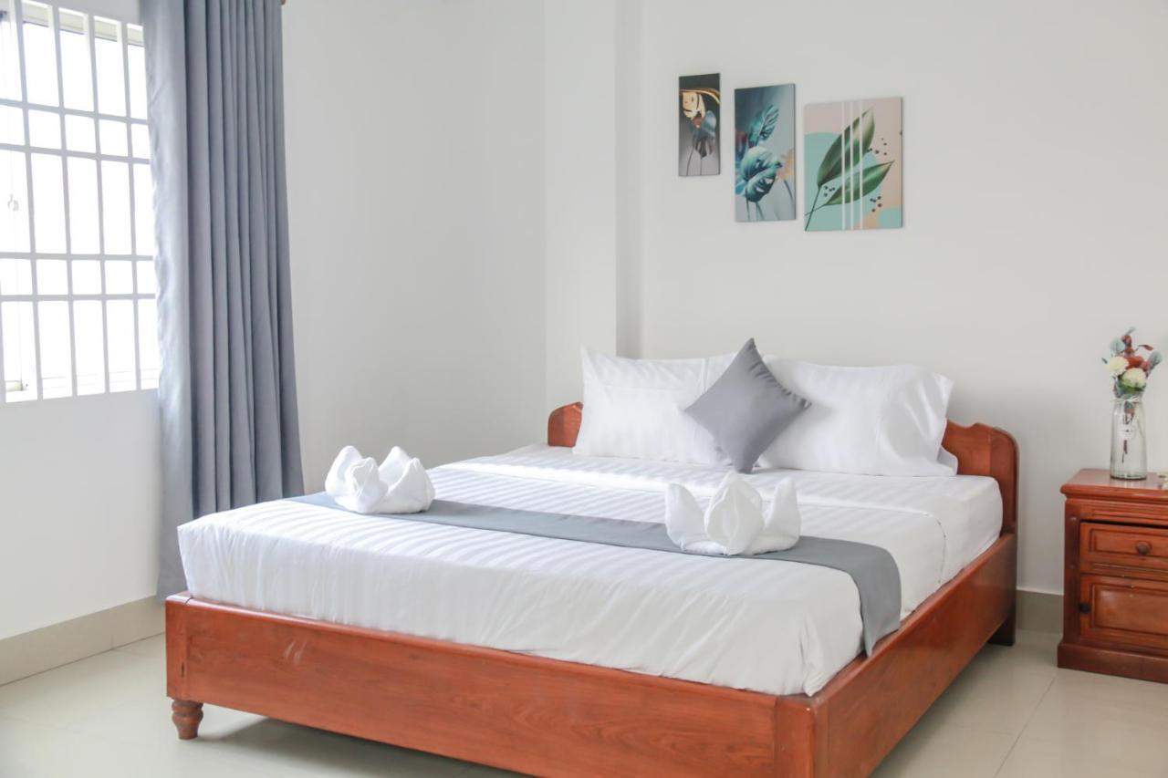 White Corner Hotel Phnom Penh Esterno foto