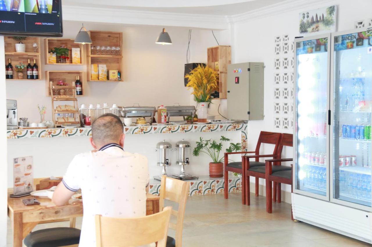 White Corner Hotel Phnom Penh Esterno foto
