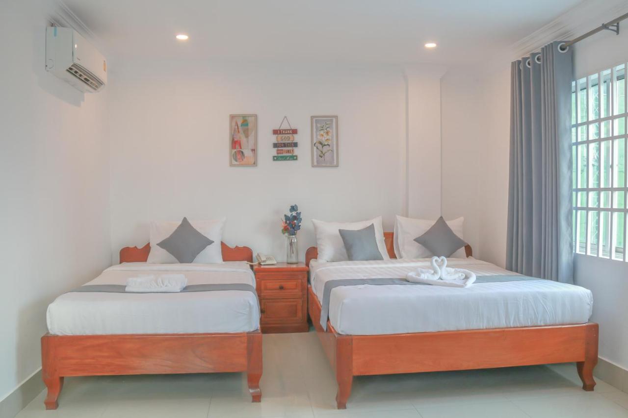White Corner Hotel Phnom Penh Esterno foto