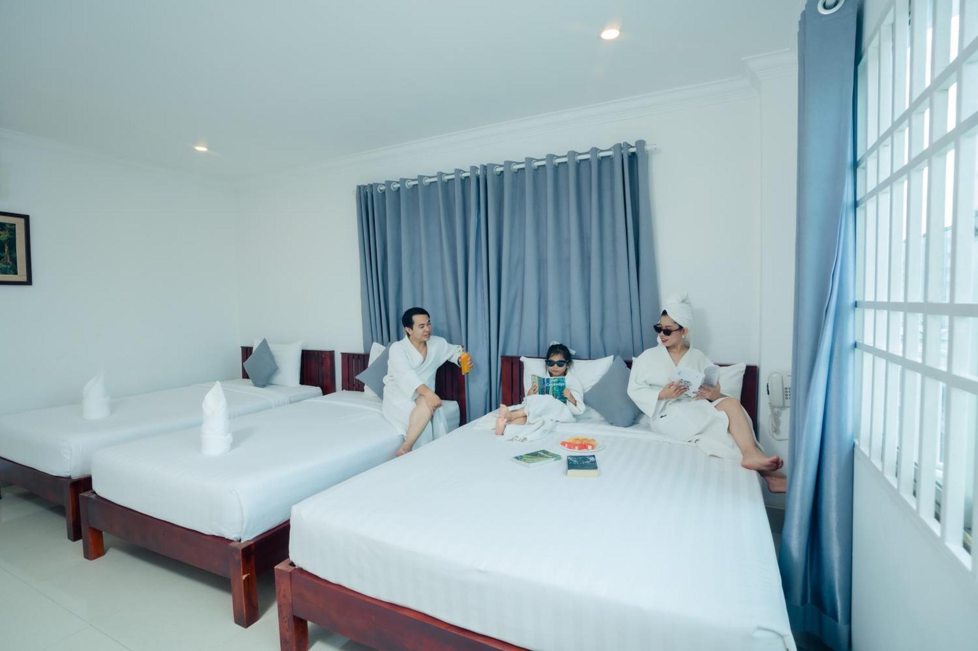 White Corner Hotel Phnom Penh Esterno foto