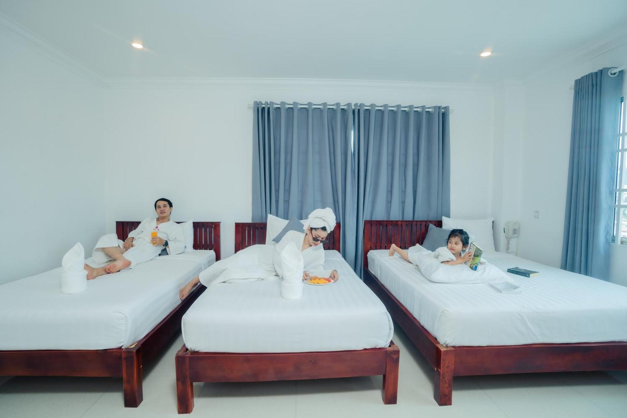 White Corner Hotel Phnom Penh Esterno foto