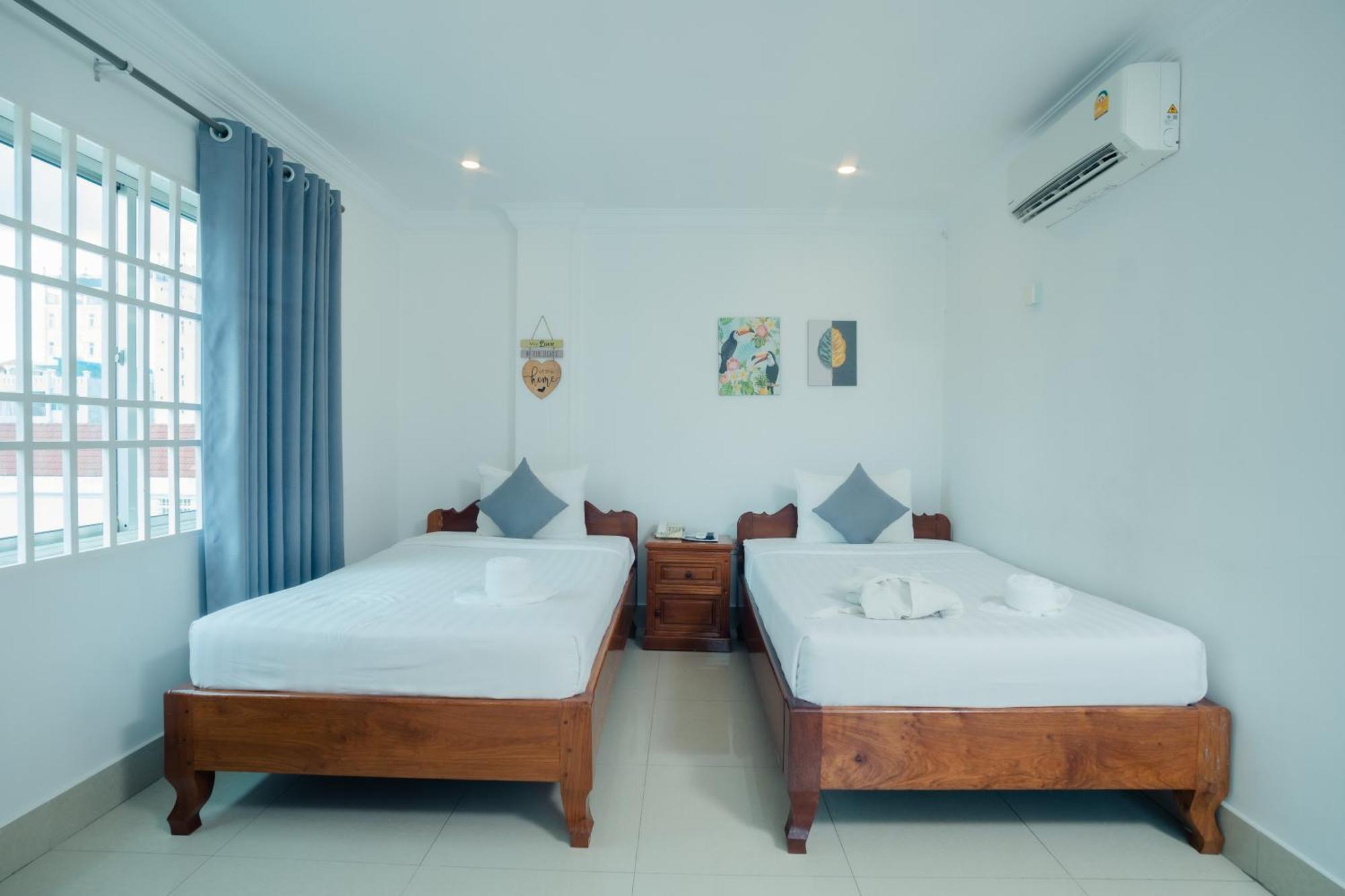 White Corner Hotel Phnom Penh Esterno foto
